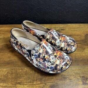 Alegria Shoes Nursing Clogs Womens Size 9 Dog‎ Print Debra Slip On Comfort